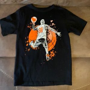 The Children’s Place size 5/6 Basketball T-shirt